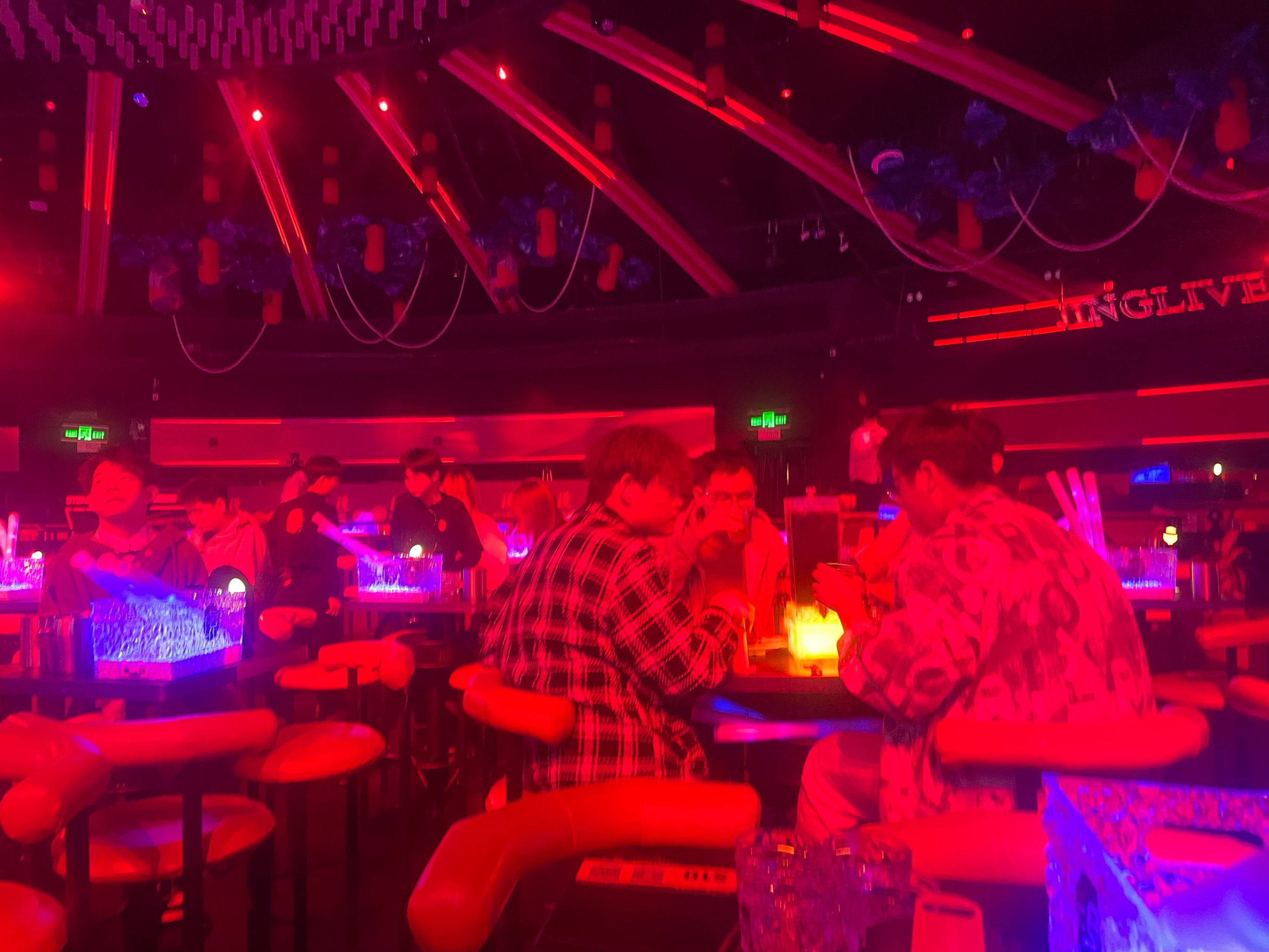 忻州商务KTV开创新模式-静乐县ktv预定